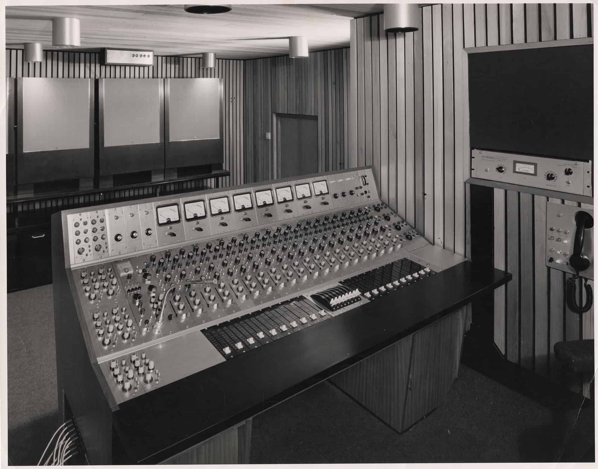 sound techniques trident 01