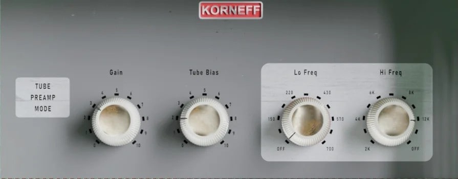 The Echoleffe in tube preamp mode