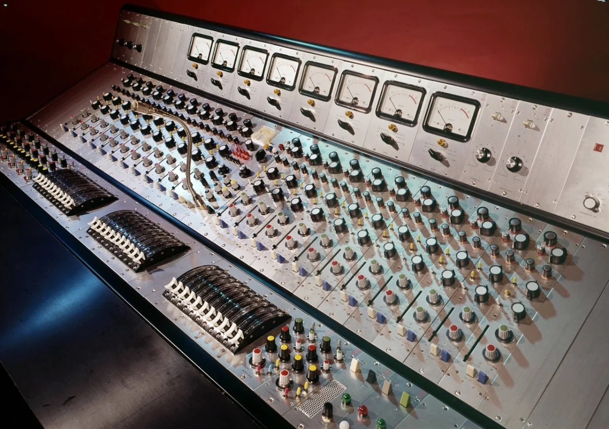 st sunset console